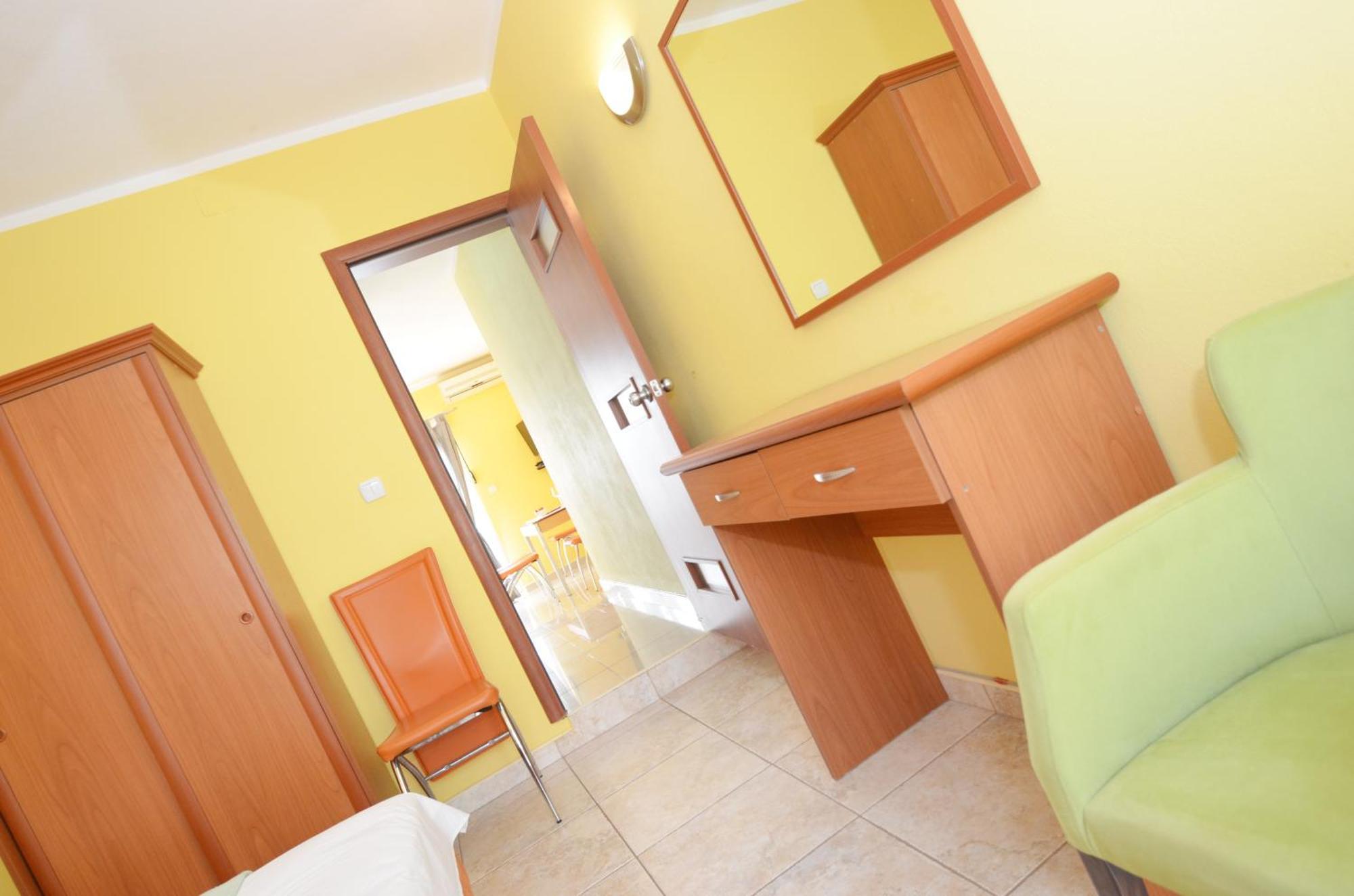 Apartments Dinko Zifra Tivat Quarto foto