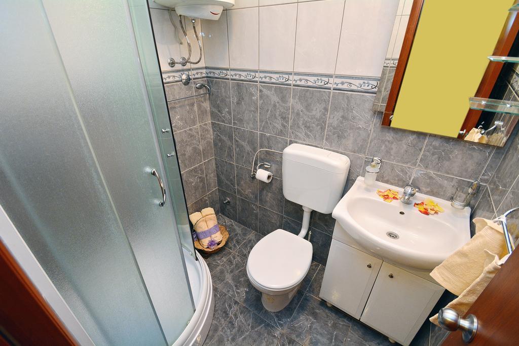 Apartments Dinko Zifra Tivat Exterior foto